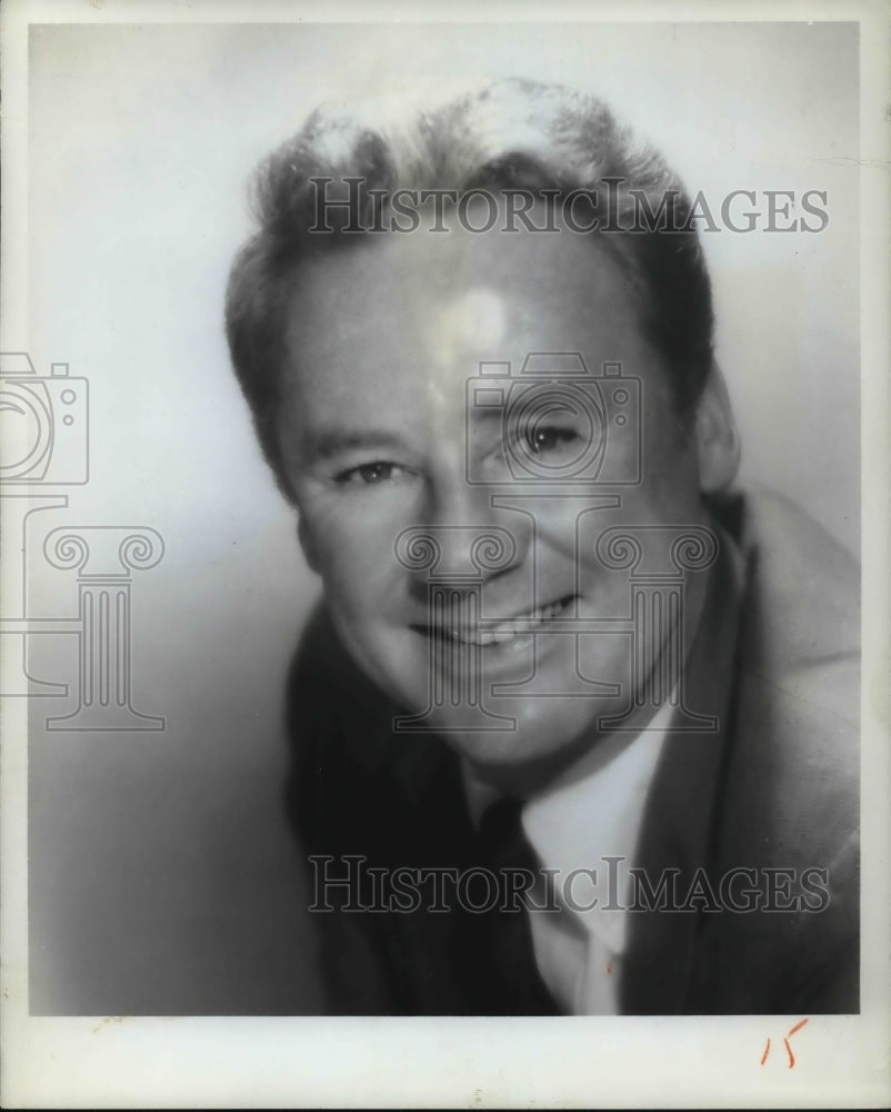1966 Press Photo Actor Van Johnson - cvp30733-Historic Images