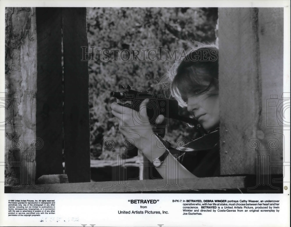 1988 Press Photo Debra Winger in Betrayed - cvp30866-Historic Images