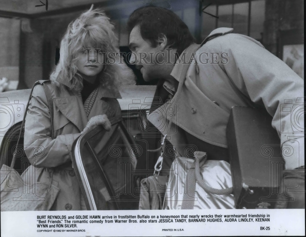 1982 Burt Reynolds &amp; Goldie Hawn in Best Friends  - Historic Images