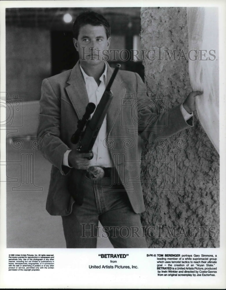 1988 Press Photo Tom Berenger in &quot;Betrayed&quot; - Historic Images