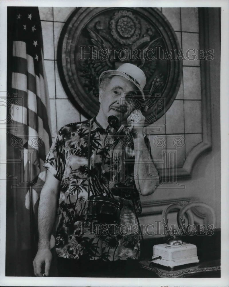 1969 Press Photo Sam Levene in Don't Drink The Water - cvp31342 - Historic Images