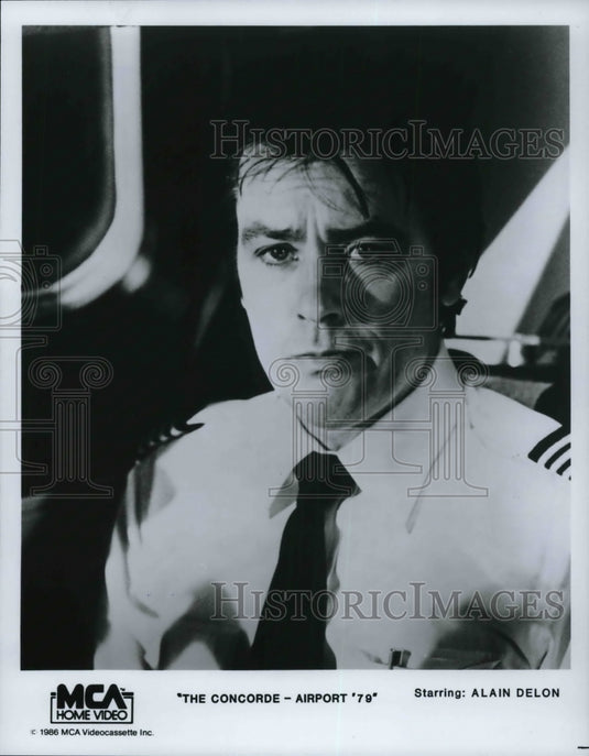 1986 Press Photo Alain Delon stars in MCA's The Concorde - Airport 79 - Historic Images