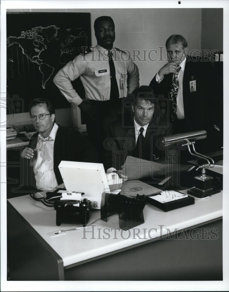 Press Photo Harry Hamlin John Savage Carl Weathers in Tom Clancy's OP Center - Historic Images