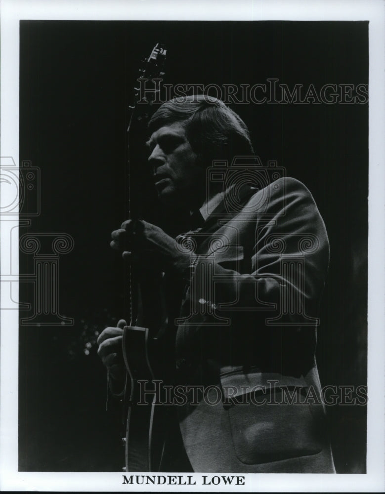 1984 Press Photo Mundel Lowe American Jazz Guitarist Composer and Conductor - Historic Images