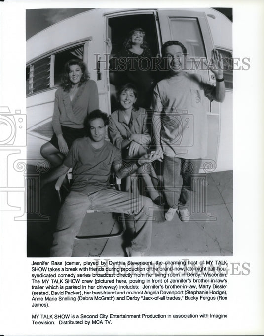 Undated Press Photo Cynthia Stevenson host of MY TALK SHOW - cvp32580- Historic Images