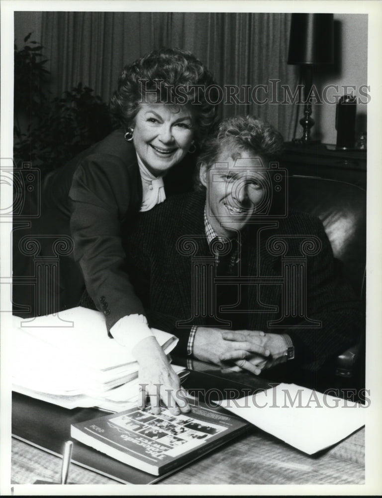 1987, Barbara Hale and William Katt in Perry Mason Case of Lost Love - Historic Images