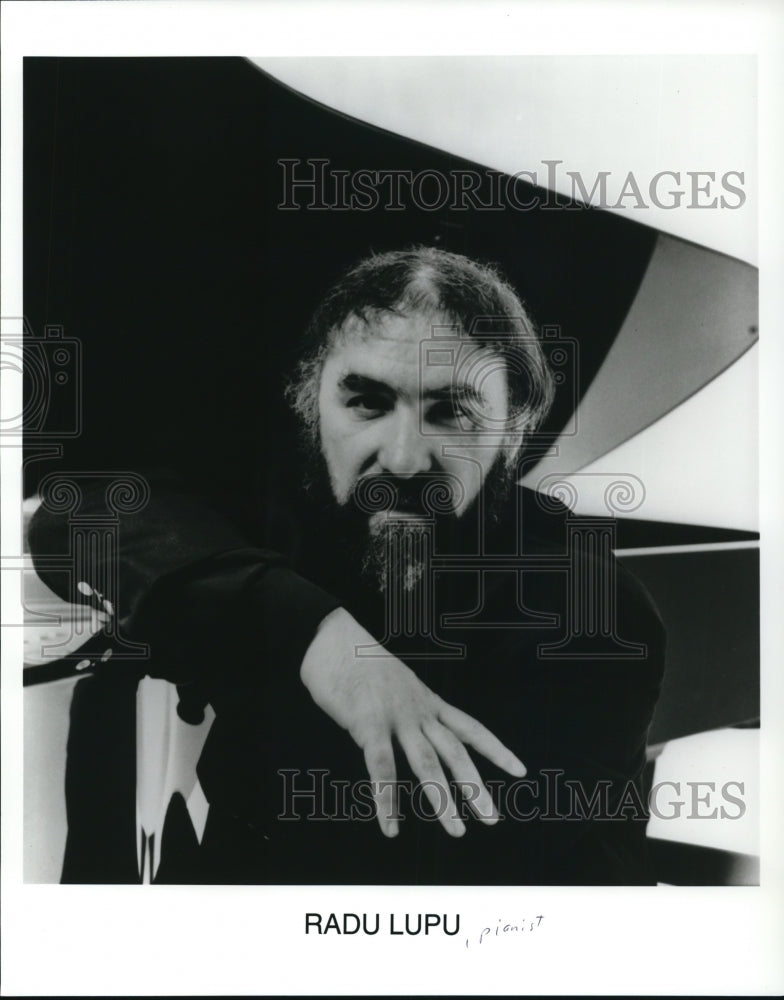 1997, Radu Lupu Romanian Concert Pianist - cvp32711 - Historic Images
