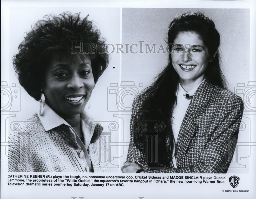 2002 Press Photo Catherine Keener Madge Sinclair in White Orchid - cvp32872 - Historic Images