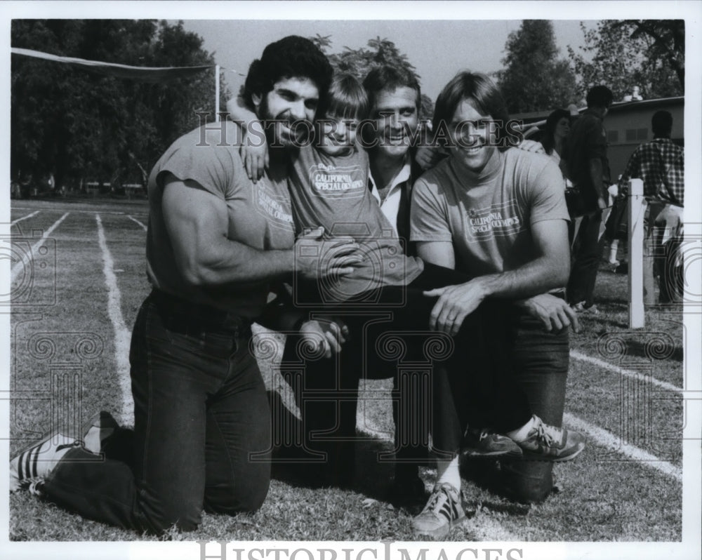 1984 Press Photo Lou Ferrigno, Lee Majors &amp; Bruce Jenner in The Fall Guy - Historic Images