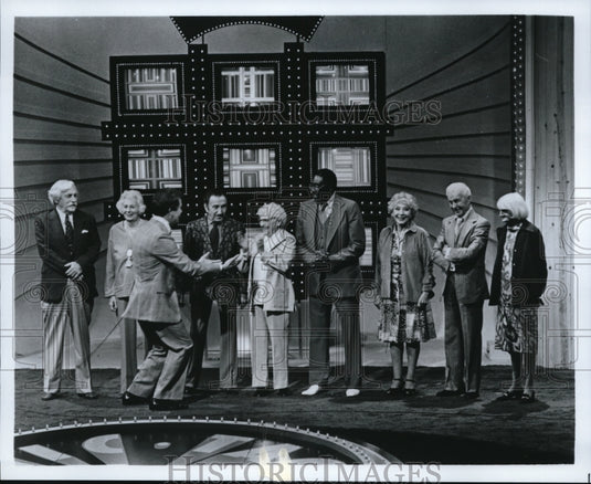 Undated Press Photo Wink Martindale Quizmaster in Tic Tac Dough - Historic Images