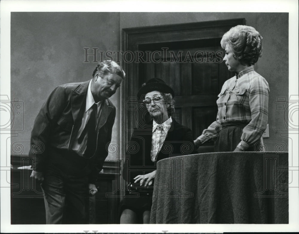 1976 Press Photo ABC presents The Honeymooners with Jackie Gleason, Audrey - Historic Images