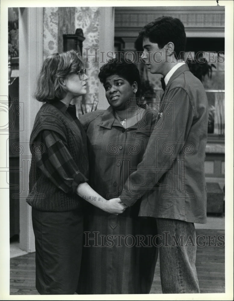 1986 Press Photo Nell Carter, Laurie Hendler &amp; Jonathan Silverman in Gimme A Bre- Historic Images