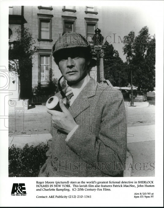 1995 Press Photo Roger Moore in Sherlock Holmes in New York - cvp34286 - Historic Images