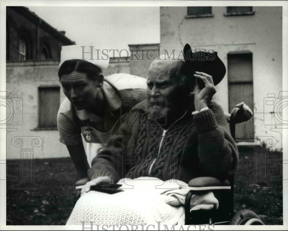 1989 Press Photo Sir Laurence Olivier in &quot;War Requiem&quot; - cvp35072-Historic Images