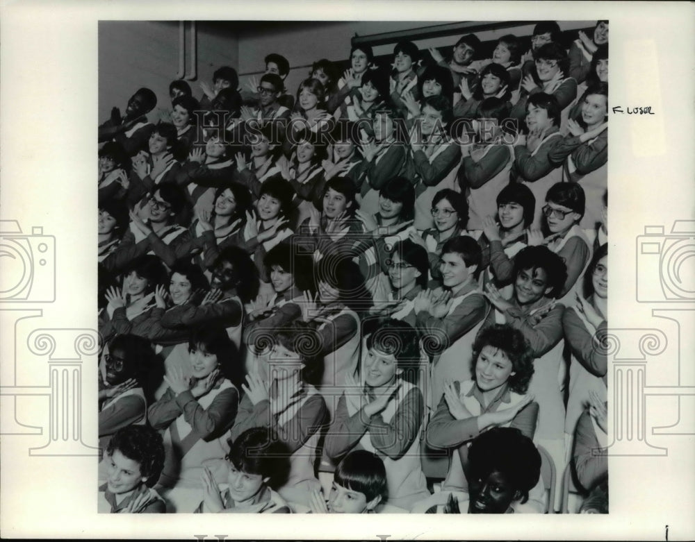 1984 Press Photo Singing Angels - Historic Images