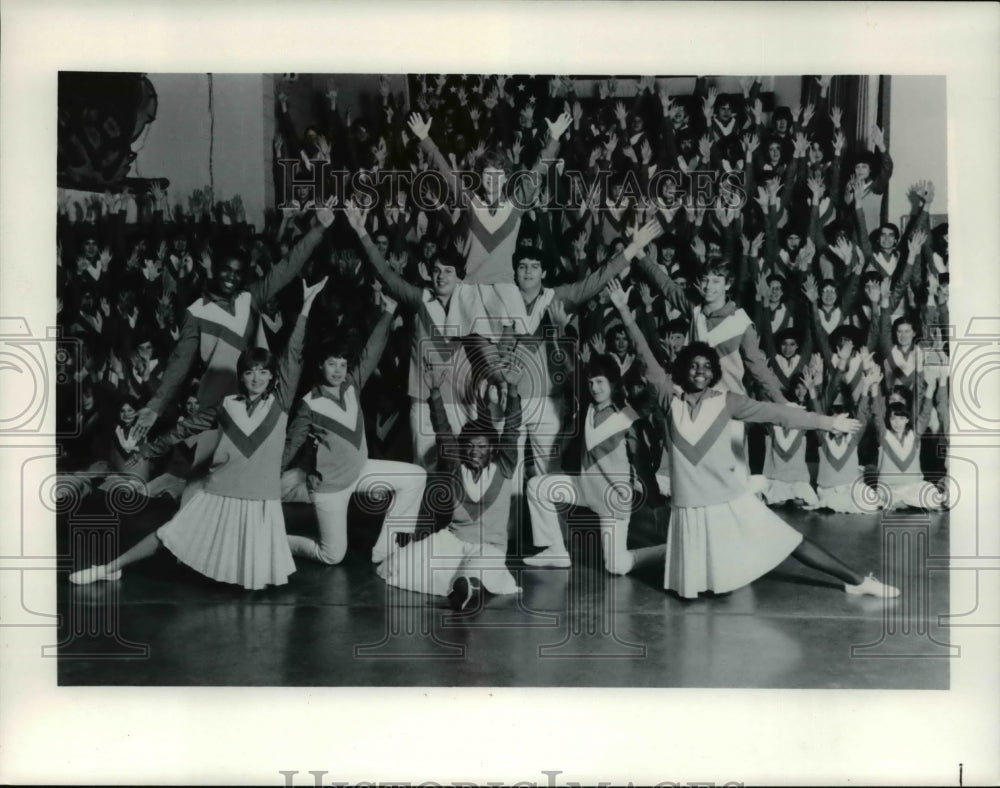 1984 Press Photo Singing Angels - cvp35088- Historic Images