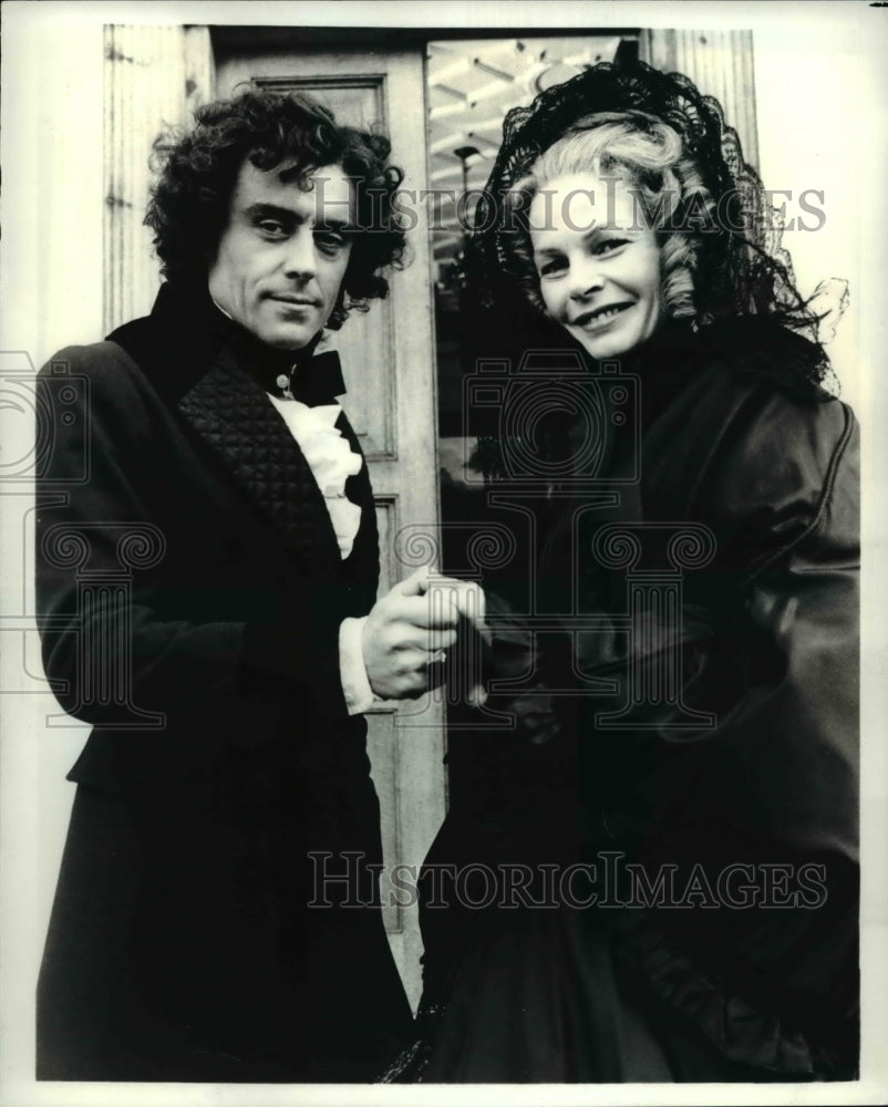 1980 Ian McShanel Mary Peach Portrait Of A Romantic  - Historic Images