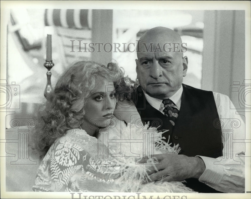 1985 Press Photo George C. Scott Virginia Madsen in Mussolini The Untold Story - Historic Images