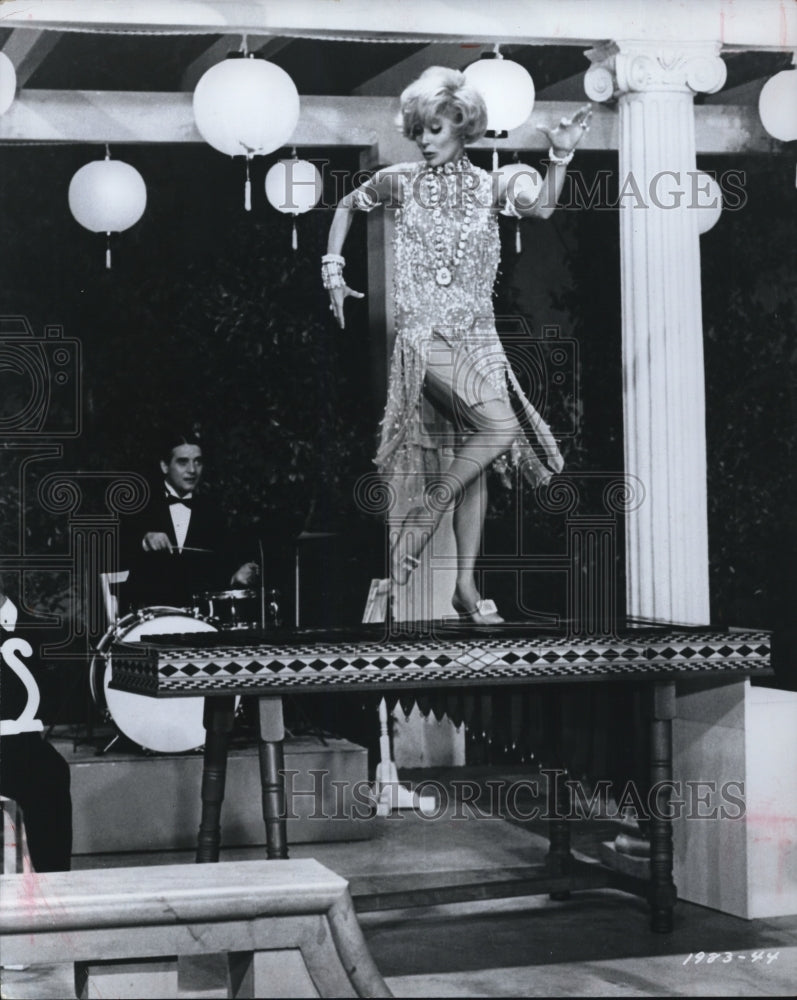 1968 Press Photo Carol Channing stars in Thoroughly Modern Millie - cvp36402 - Historic Images