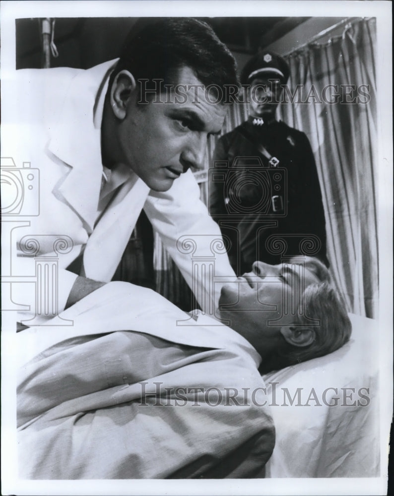 Undated Press Photo Steven Hill and Martin Landau star in Mission Impossible - Historic Images