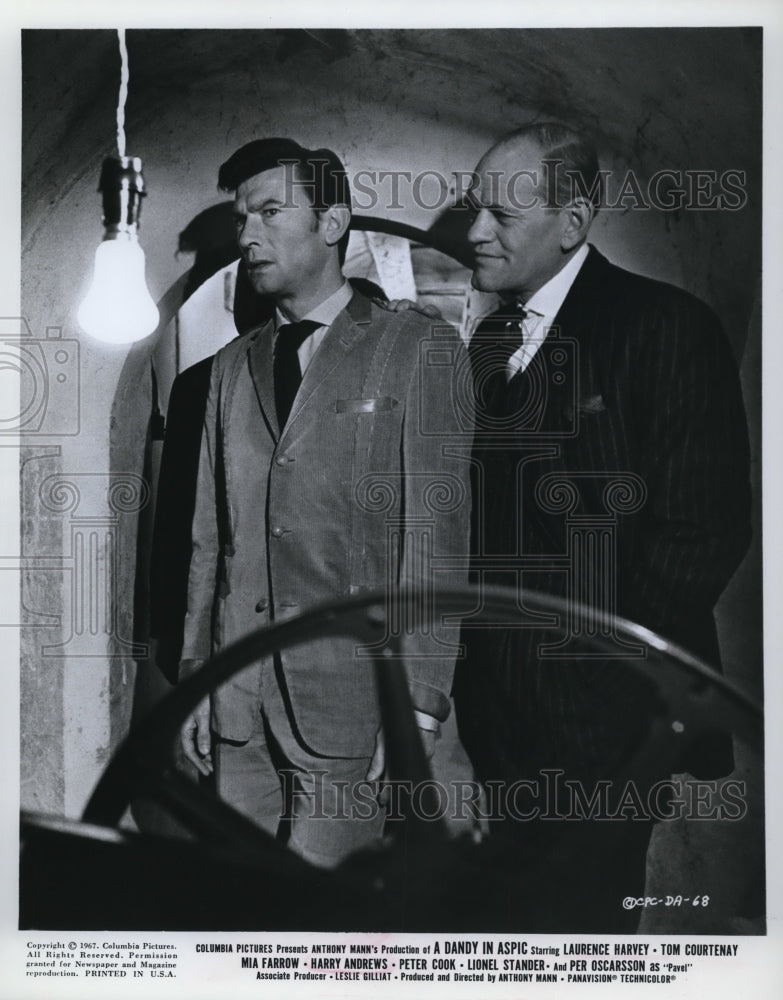 1968 Press Photo Laurence Harvey and Harry Andrewsc - Historic Images