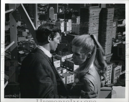 1969 Press Photo Carol White and Scott Hylands in Daddy's Gone A-Hunting - Historic Images