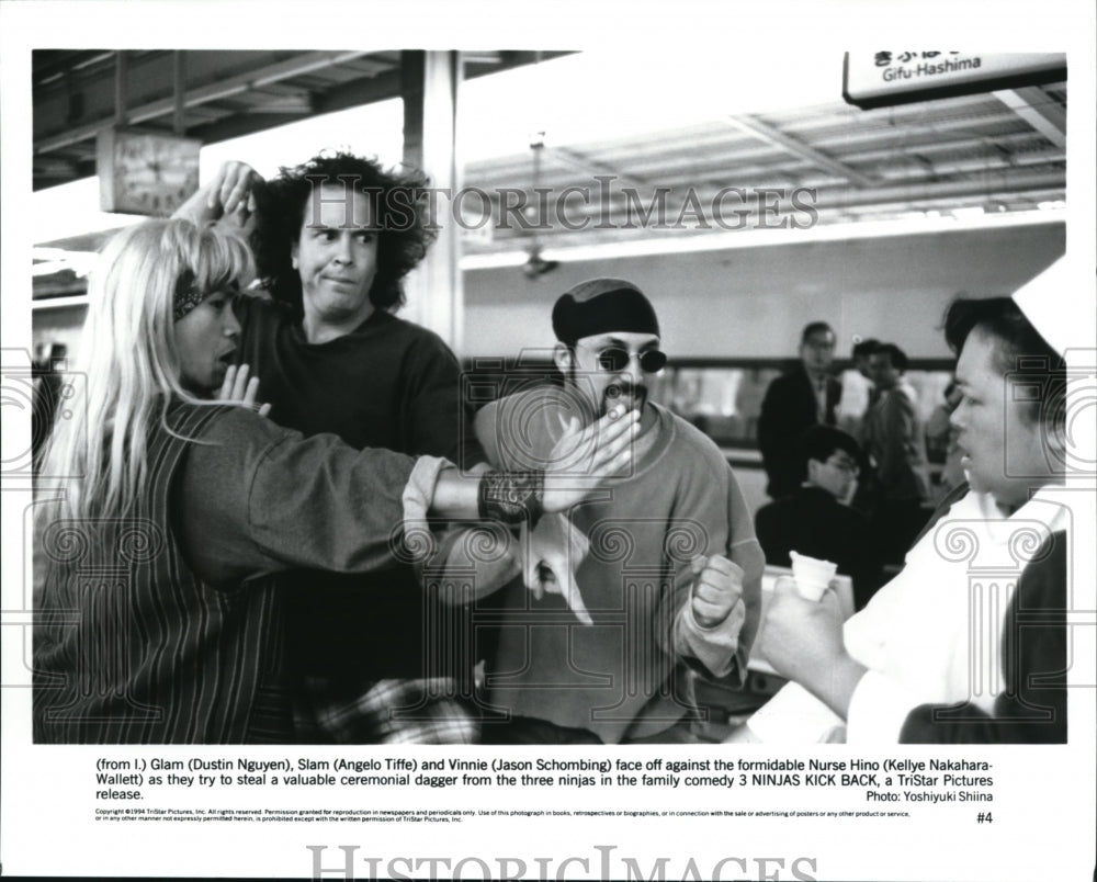 1995 Press Photo 3 Ninjas Kick Back Junko King Dustin Nguyen Angelo Triffe - Historic Images