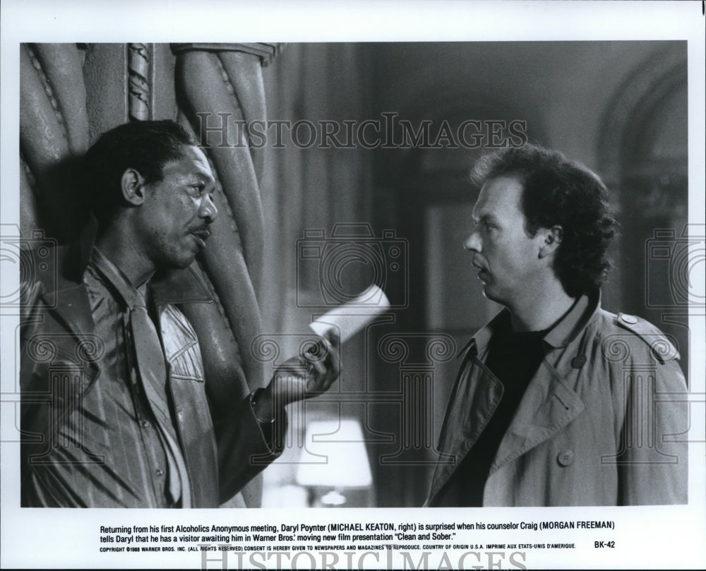 1989 Michael Keaton and Morgan Freeman star in Clean and Sober - Historic Images