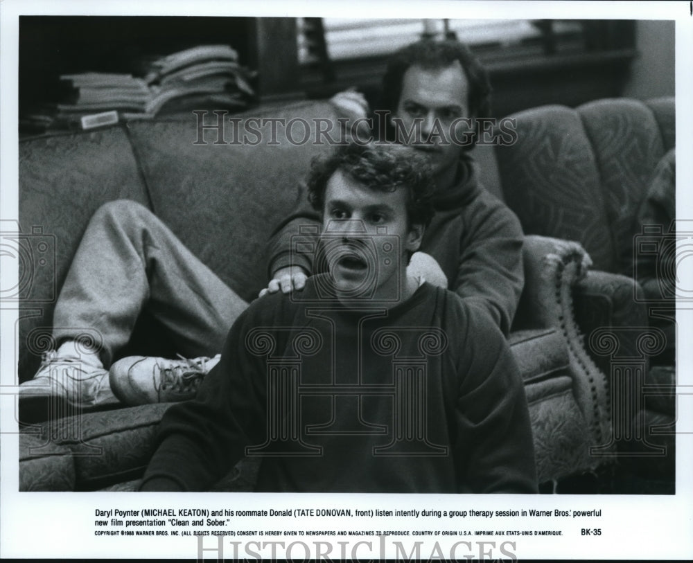 1989 Press Photo Michael Keaton and Tate Donovan star in Clean and Sober - Historic Images