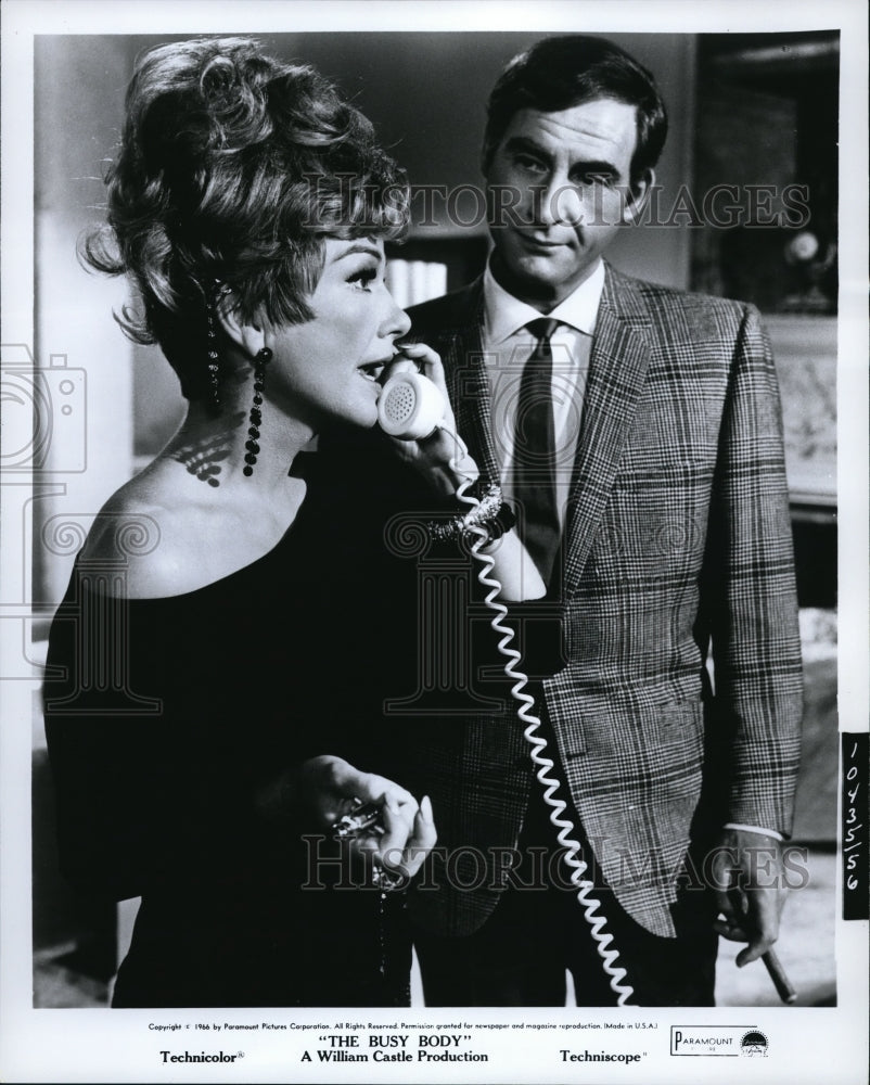 1967 Press Photo Sid Caesar In Tell The Truth The Busy Body - Historic Images