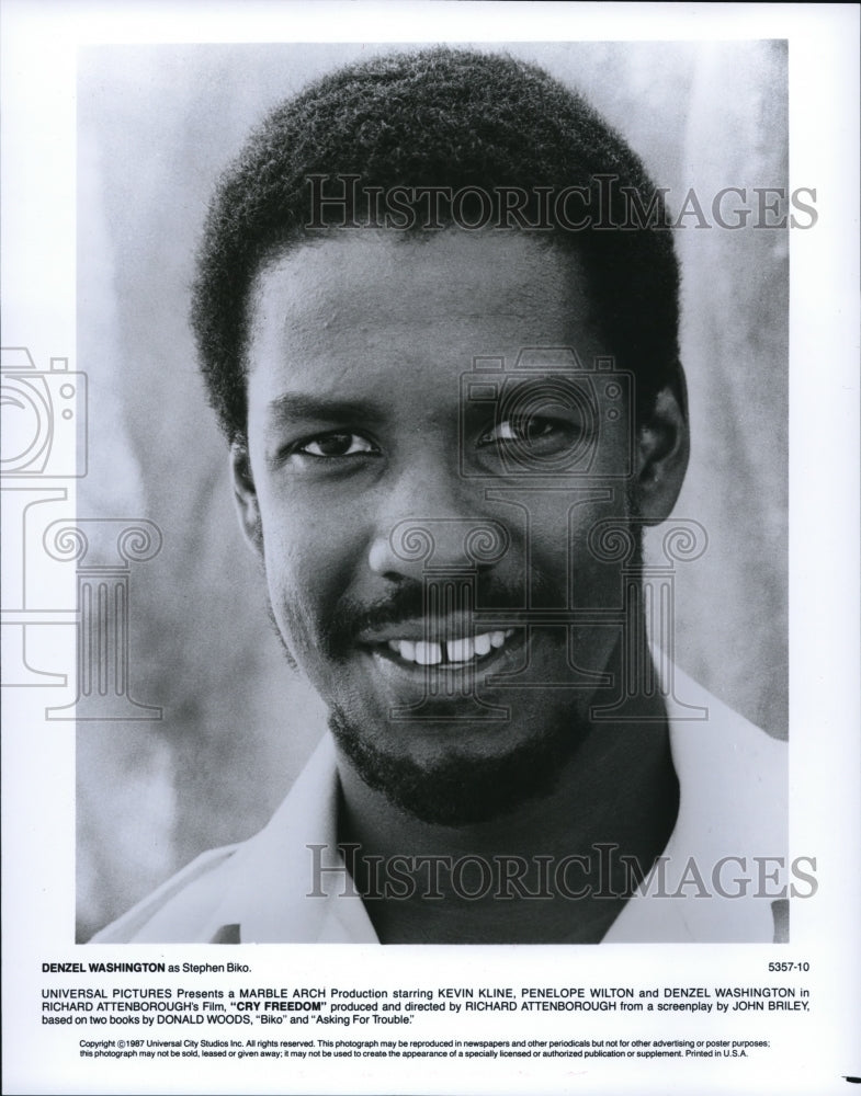 1987 Press Photo Denzel Washington stars as Stephen Bilko in Cry Freedom- Historic Images