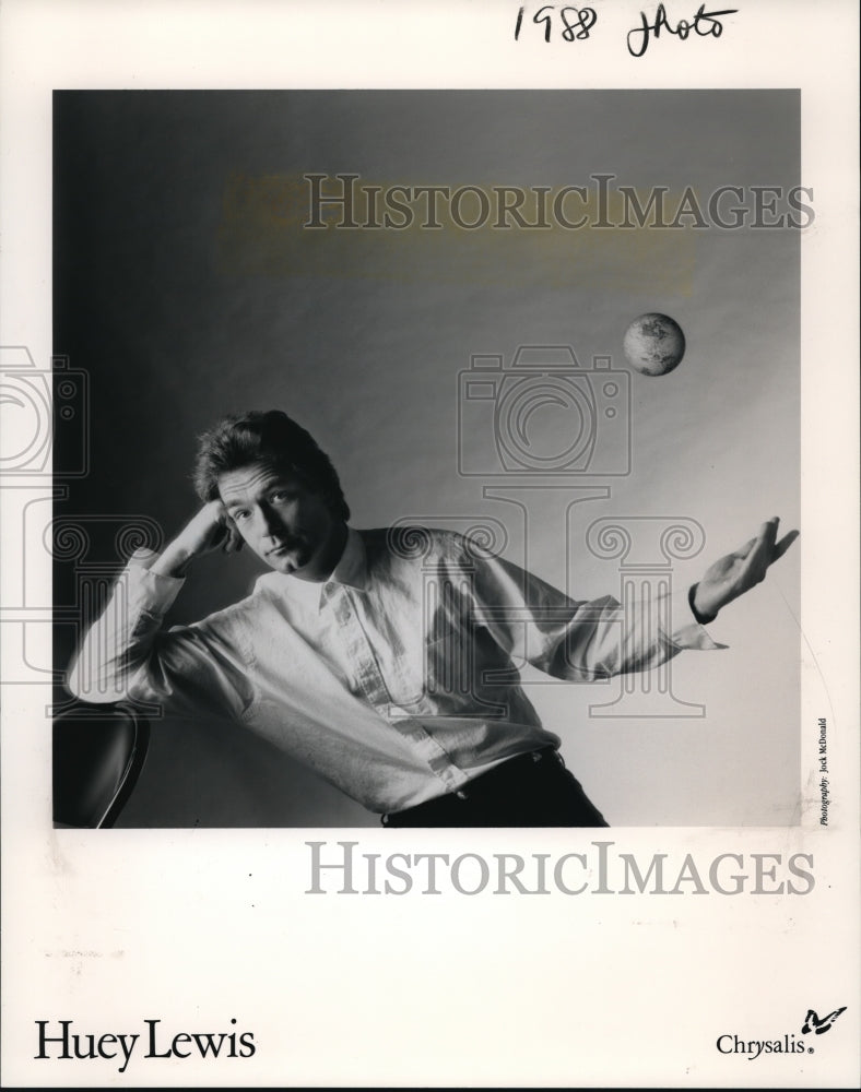 1988 Press Photo Huey Lewis - cvp38186- Historic Images