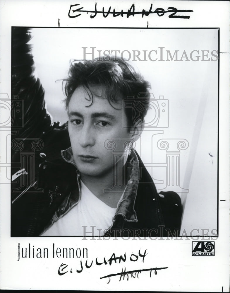 1989 Press Photo Julian Lennon British Singer Musician and Artist - cvp38215-Historic Images