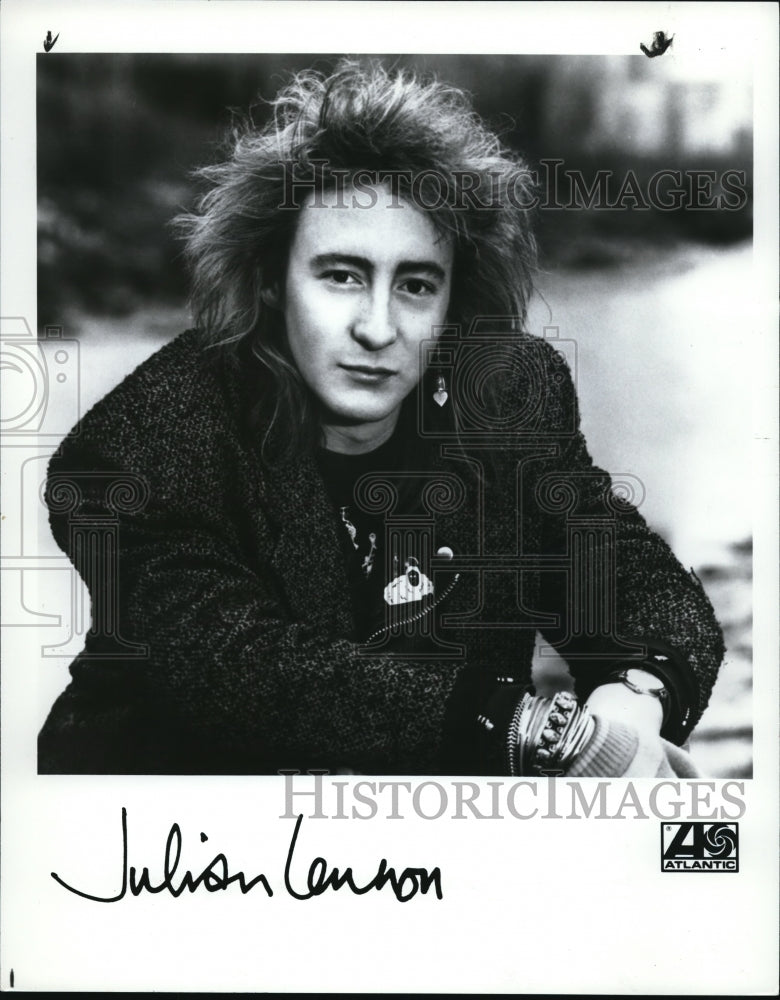 1986 Press Photo Julian Lennon British Singer Musician Artist and Photographer- Historic Images