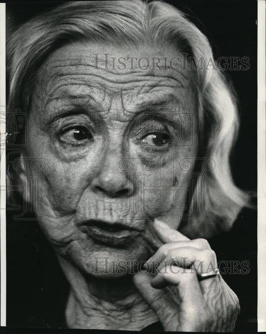1972 Press Photo Eugenie Leontovich Teaching And Directing - cvp38247-Historic Images