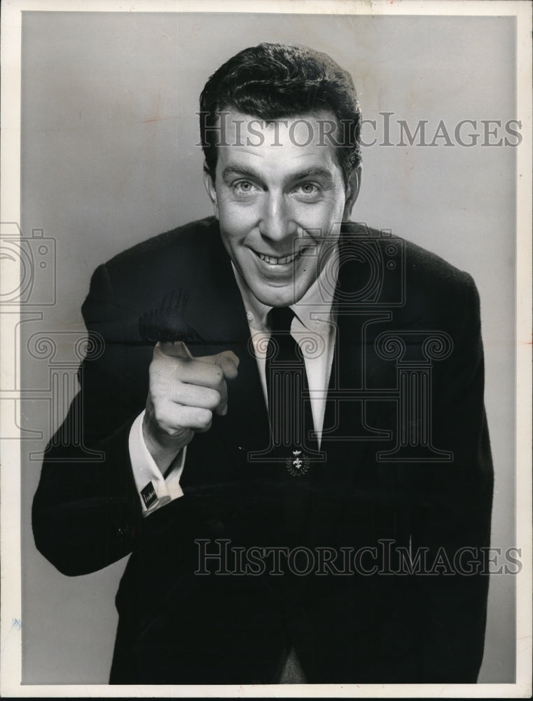 1973 Press Photo Actor Bill Lloyd - Historic Images