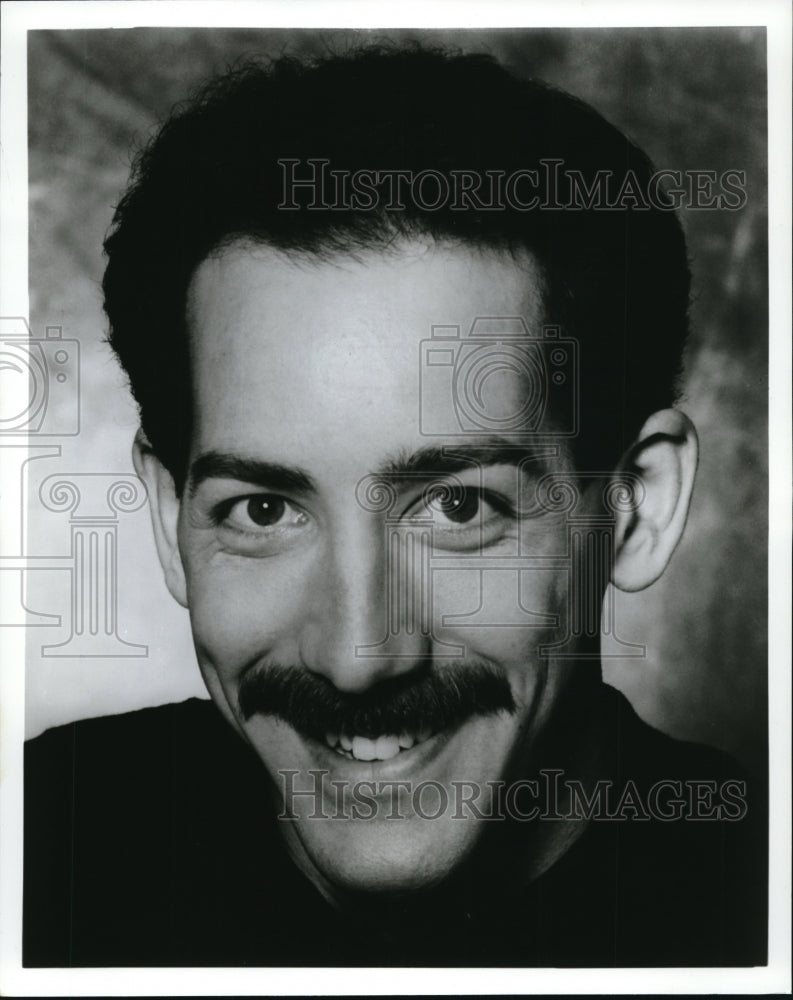 1988 Press Photo Richard Lewis Lyric Opera - cvp38282 - Historic Images