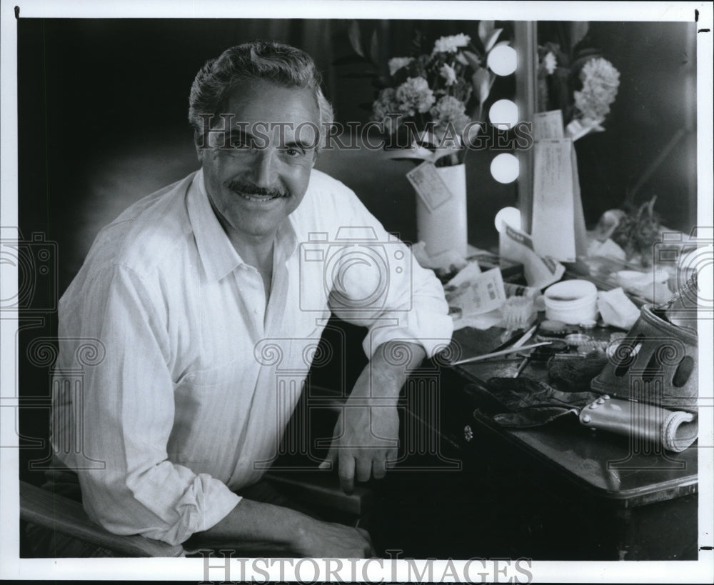 1988 Press Photo Hal Linden Actor - Historic Images