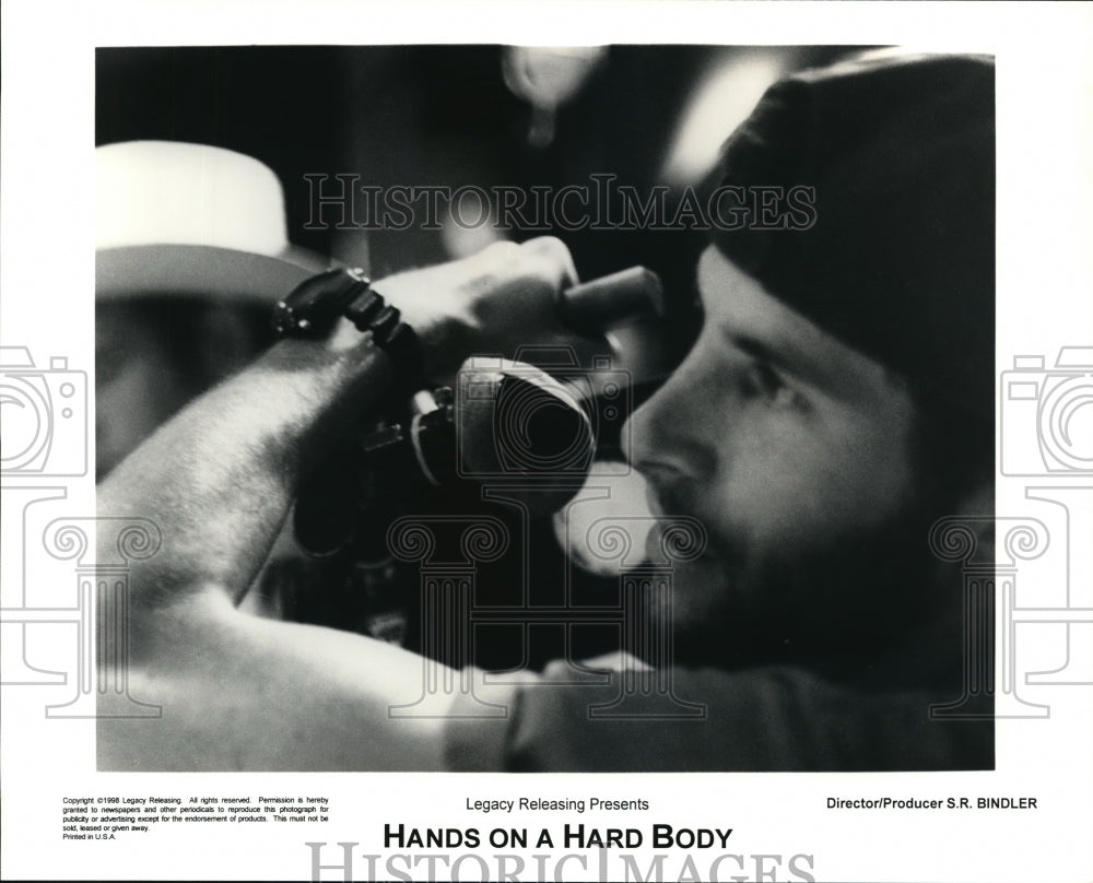 1997 Press Photo Director/Producer SR Bindler of Hands on A Hard Body-Historic Images