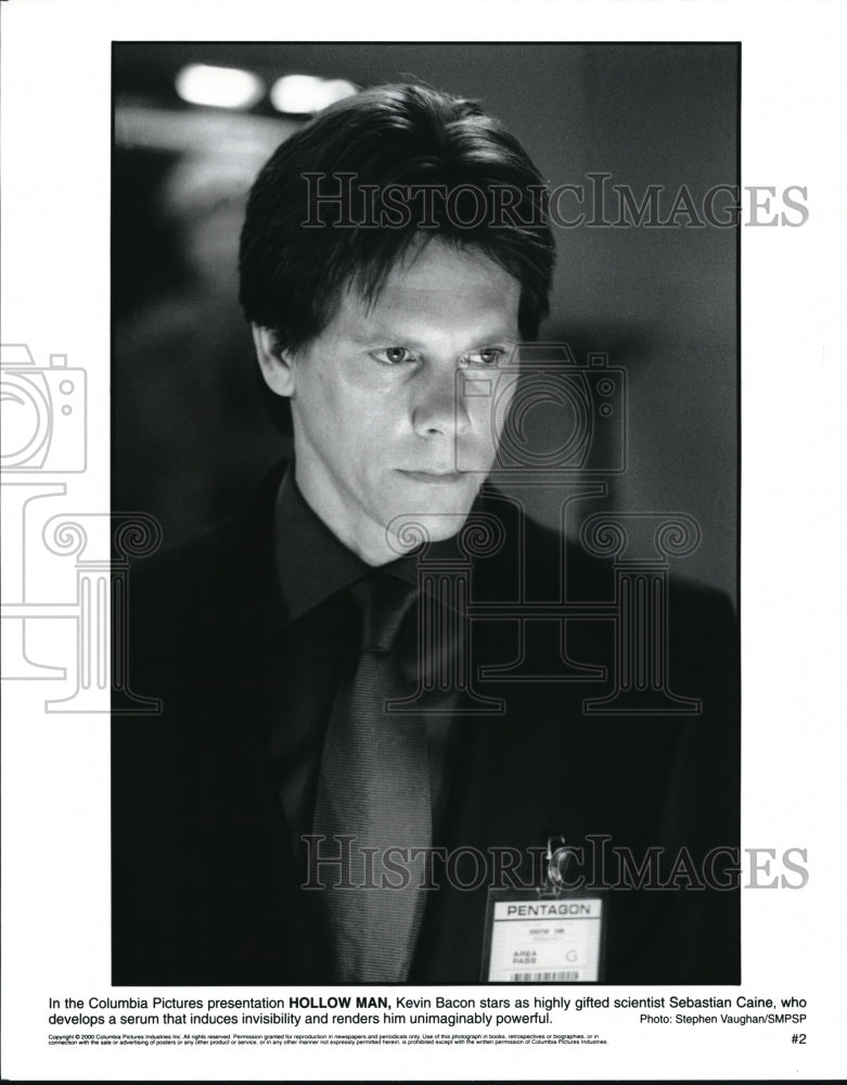 Press Photo Kevin Bacon stars in Hollow Man from Columbia Pictures - Historic Images