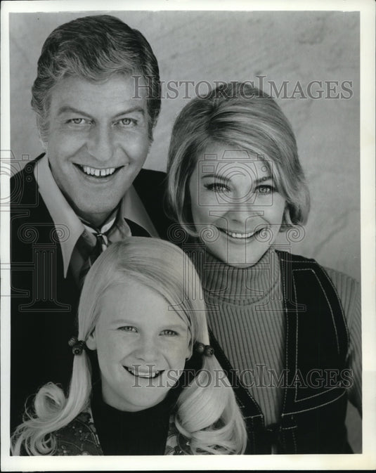 1971 Press Photo Dick Van Dyke & Cast of The New Dick Van Dyke - cvp40174 - Historic Images