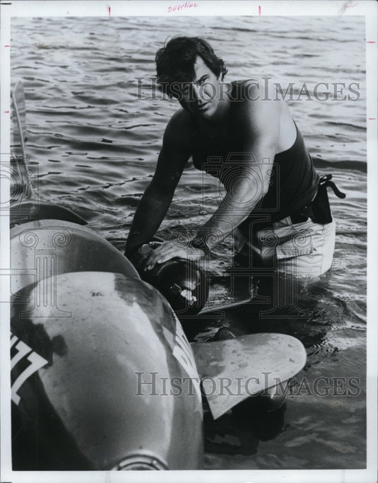 1982 TV Propgram Gavilan  - Historic Images