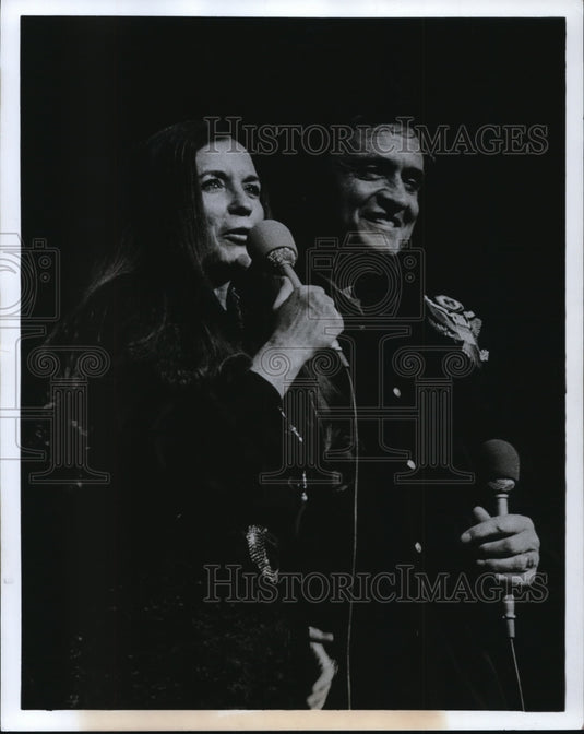 Undated Press Photo John and June Cash - Historic Images
