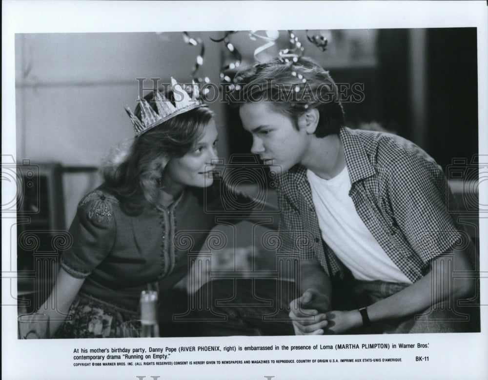 1989 Press Photo River Phoenix &amp; Martha Plimpton in Running on Empty - Historic Images