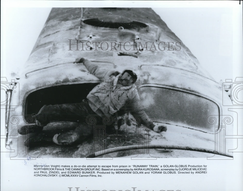 1986 Press Photo Jon Voight &amp; Eric Roberts in Runaway Train - Historic Images