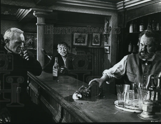 1971 Press Photo John Mills, Leo McKern on Ryan's Daughter - Historic Images