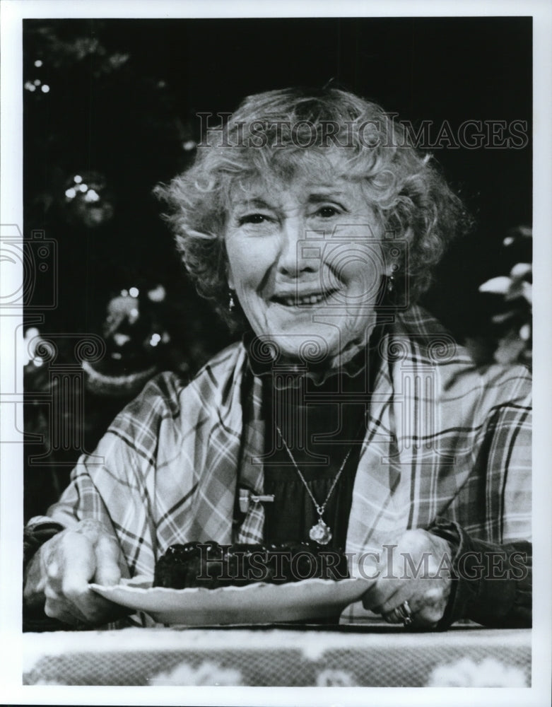 1989, Ruth Nelson stars in A Christmas Memory at Cleveland Play House - Historic Images