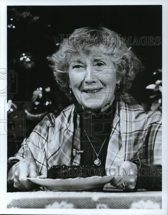 1989, Ruth Nelson stars in A Christmas Memory at Cleveland Play House - Historic Images