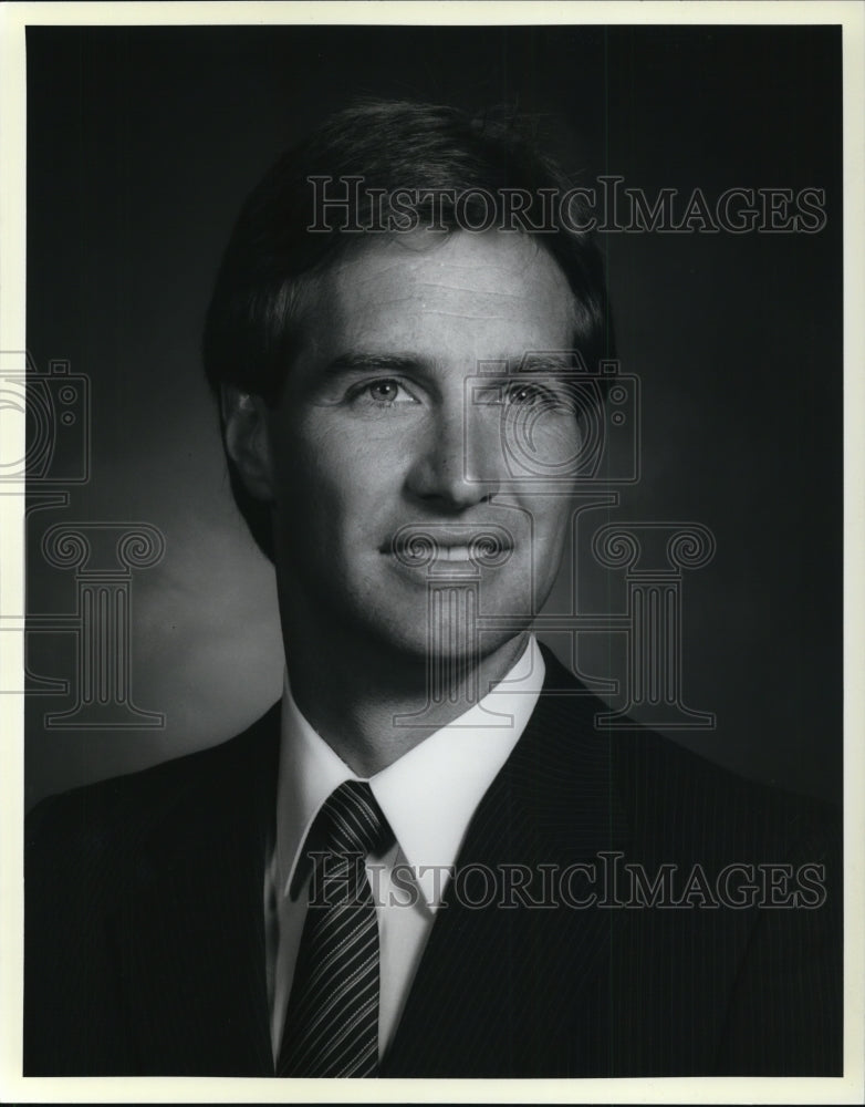 1984 Press Photo Bud Nicol Director Account Services Jonethis Organization-Historic Images