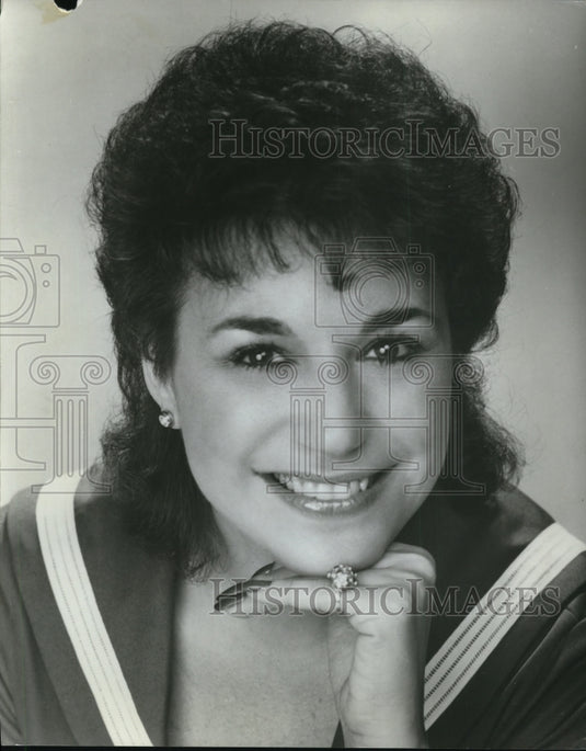 1985 Fay Nicoll - Historic Images